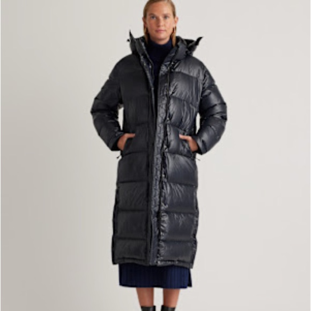 Quince Women’s Responsible Down Long Puffer Jacket